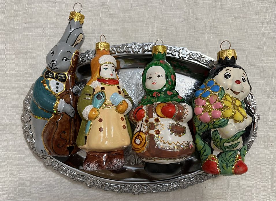 Скляна ялинкова іграшка ручної роботи