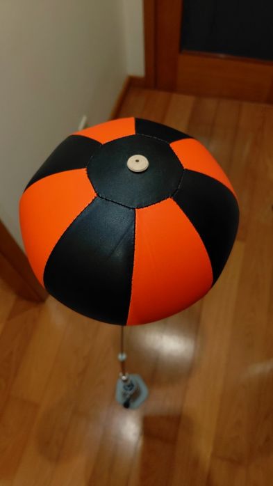 Saco de boxe em formato de bola