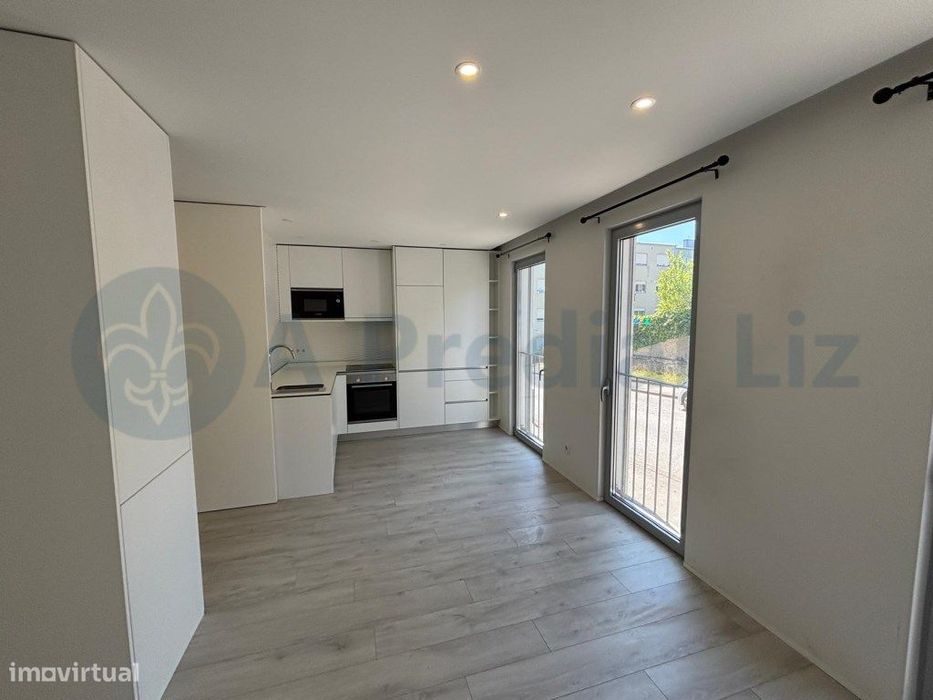 Apartamento T0 - Junto ao Palácio de Cristal / Santo António / ICBAS