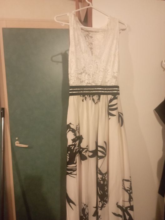 Vestido longo branco e preto Rendado
