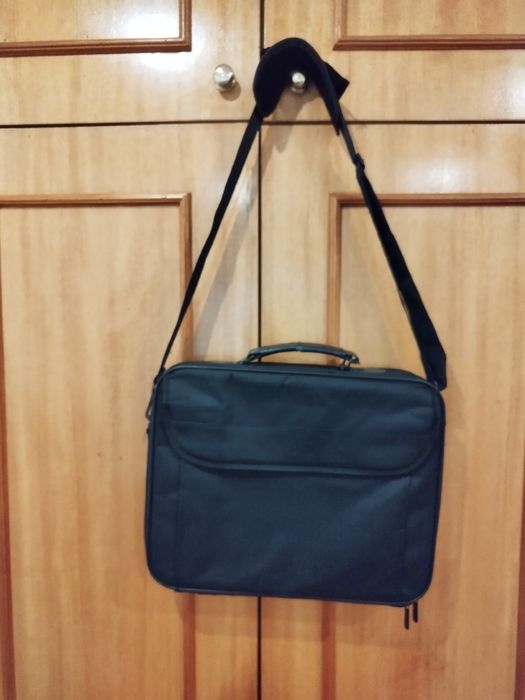 Mala portatil preto