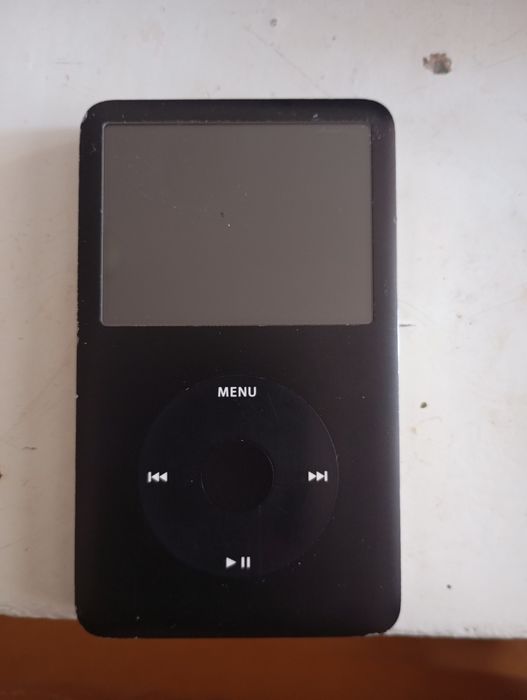 Продаю ipod 160GB. Состояние б/у. 3000 грн.
