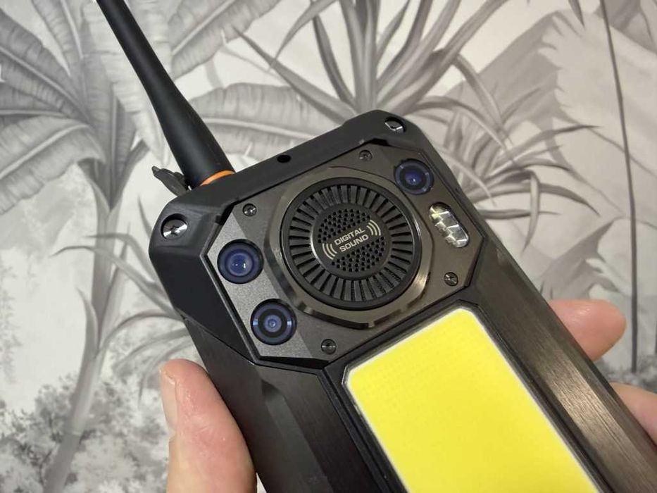 Oukitel WP61 Plus 5G 12GB/512GB IP69K 2.5GHz Walkie-Talkie
