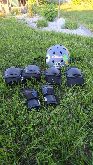 Ochraniacze i kask