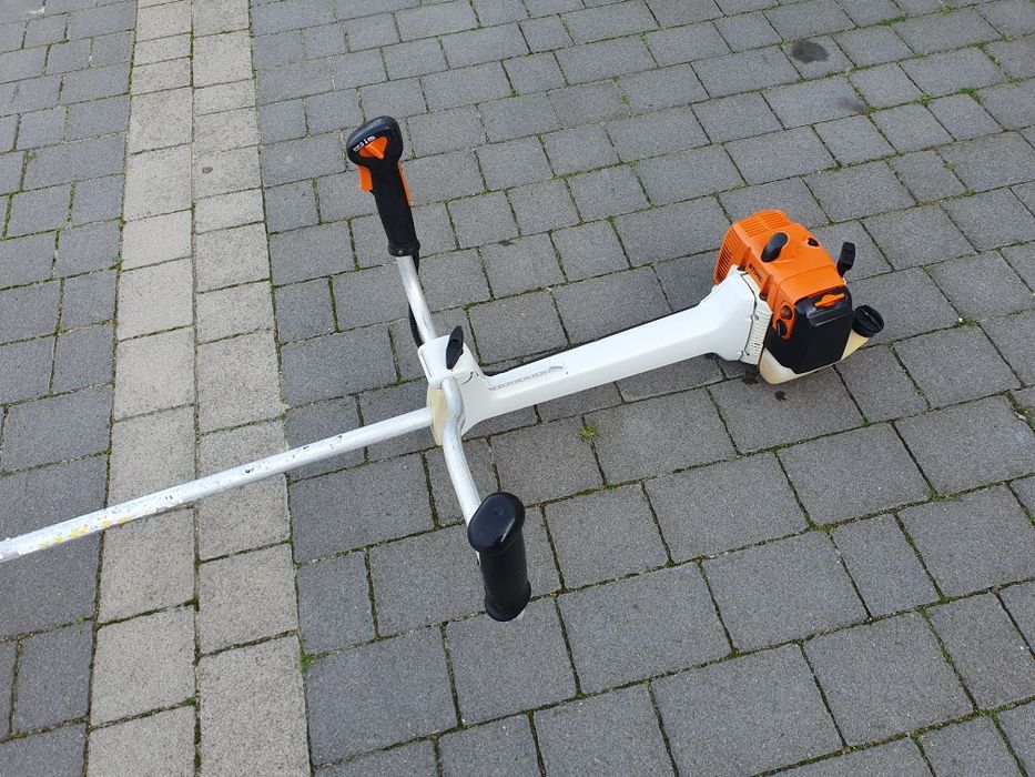 Kosa spalinowa Stihl fs 350. Moc 2.2km