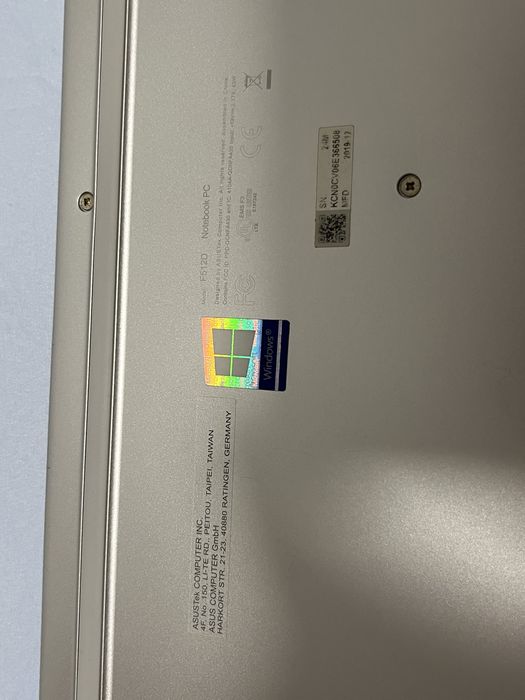 Asus VivoBook 15 F512