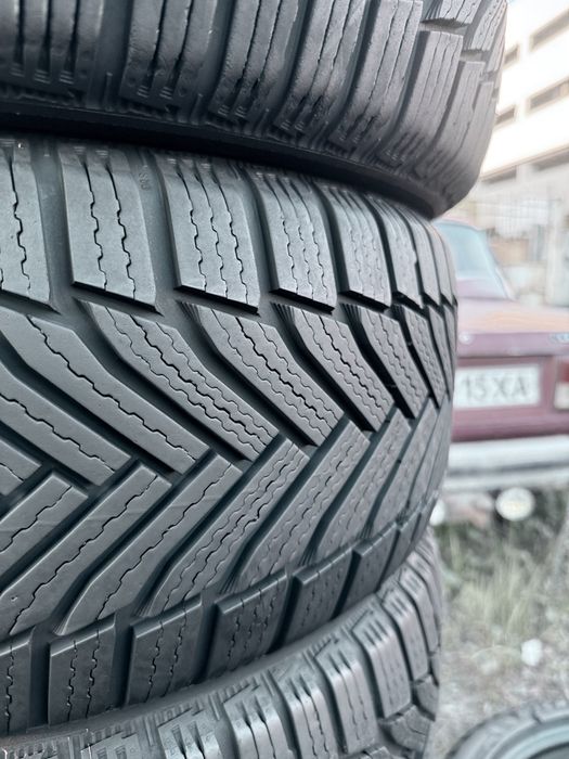 225 50 17 Michelin Alpin 6 90% 2022 Шини Зима