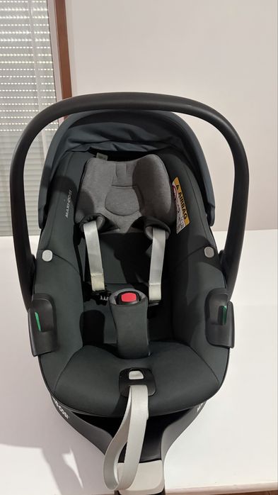 Maxi Cosi Pebble 360 + Base Family Fix 360