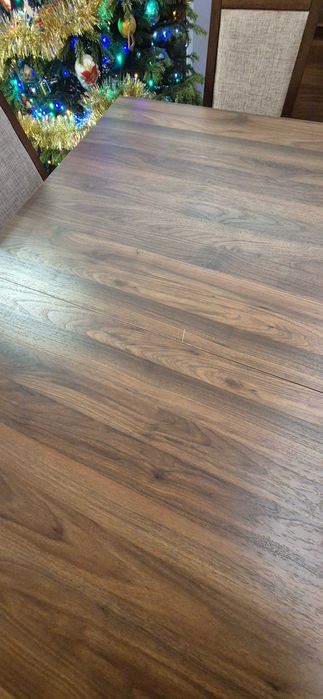 Stół rozladany i 6 krzesel