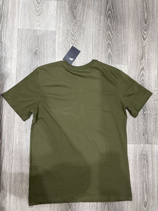 Футболка Nike Tee розмір L, колір Хакі