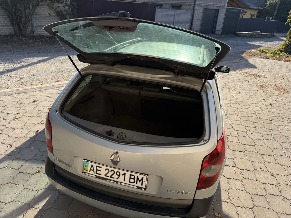Renault Laguna. 2.0 Бензин. 2004 год. Автомат.