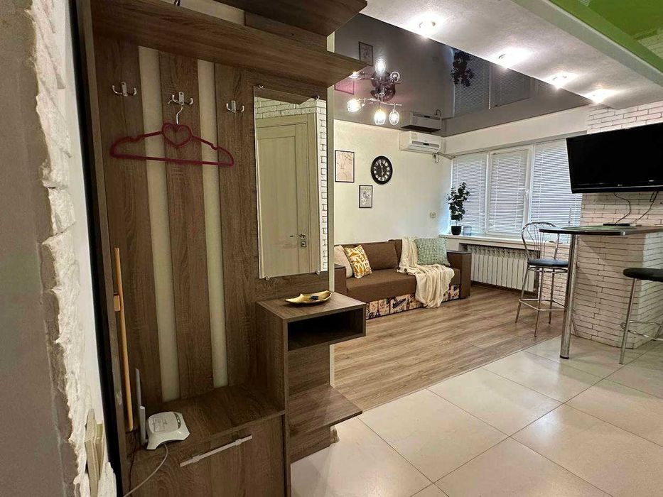 Відмінний напівЛЮКС.Квартира подобово,погодинно.Центр.Посуточно