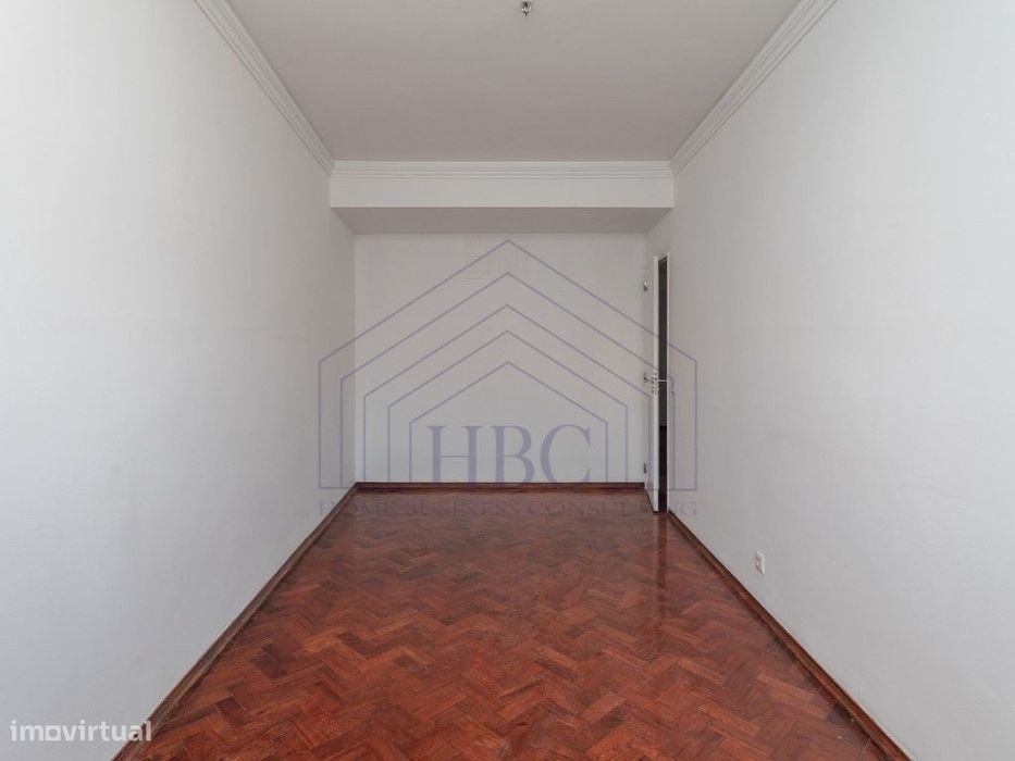 Apartamento T3 com Vista Rio - Lisboa