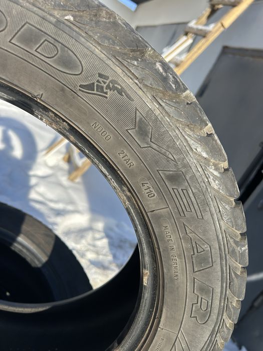 Зимові шини Goodyear UltraGrip Extreme 225/55 R17 | ВИГІДНО
