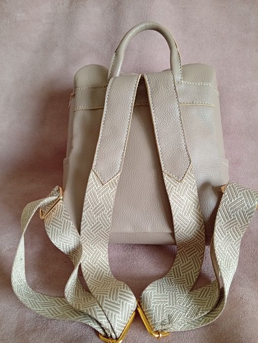 Кожаный женский рюкзак полностью ручная работа