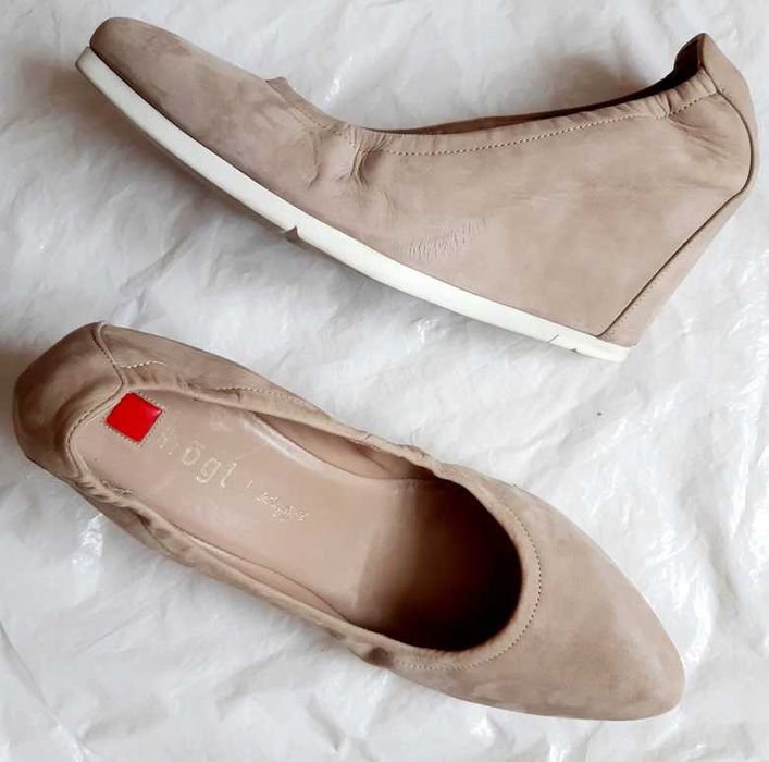 HÖGL 6 1/2 - 39,5 czółenka na koturnie całe skóra naturalna