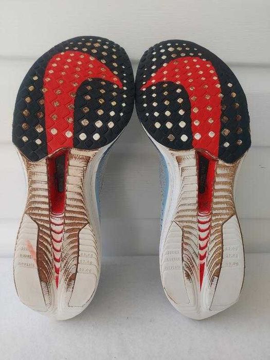 Чоловічі бігові кросівки nike vaporfly 3