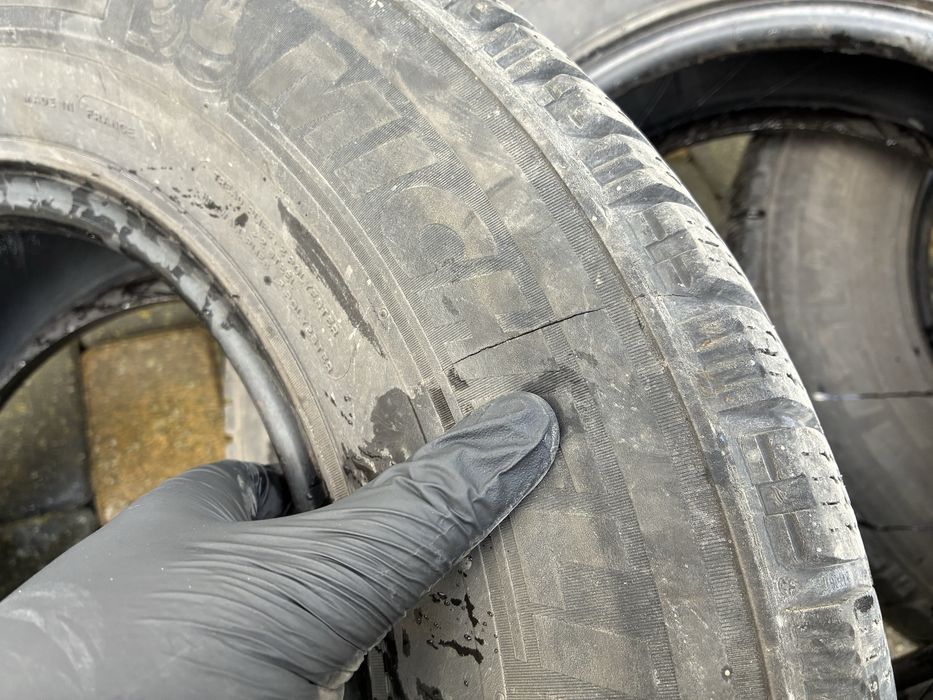 Зимові шини Мішелін 225 70 r15 c