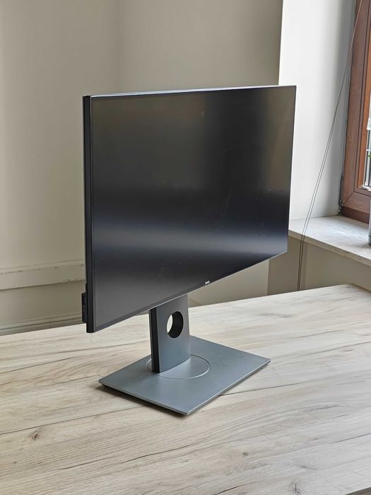 Monitor Dell U2717D