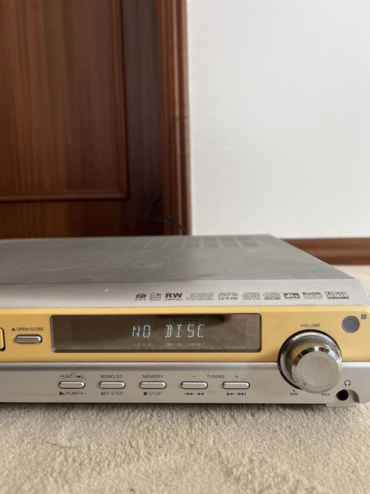 LG Home Cinema DVD/CD Receiver LH-D6245 Usado