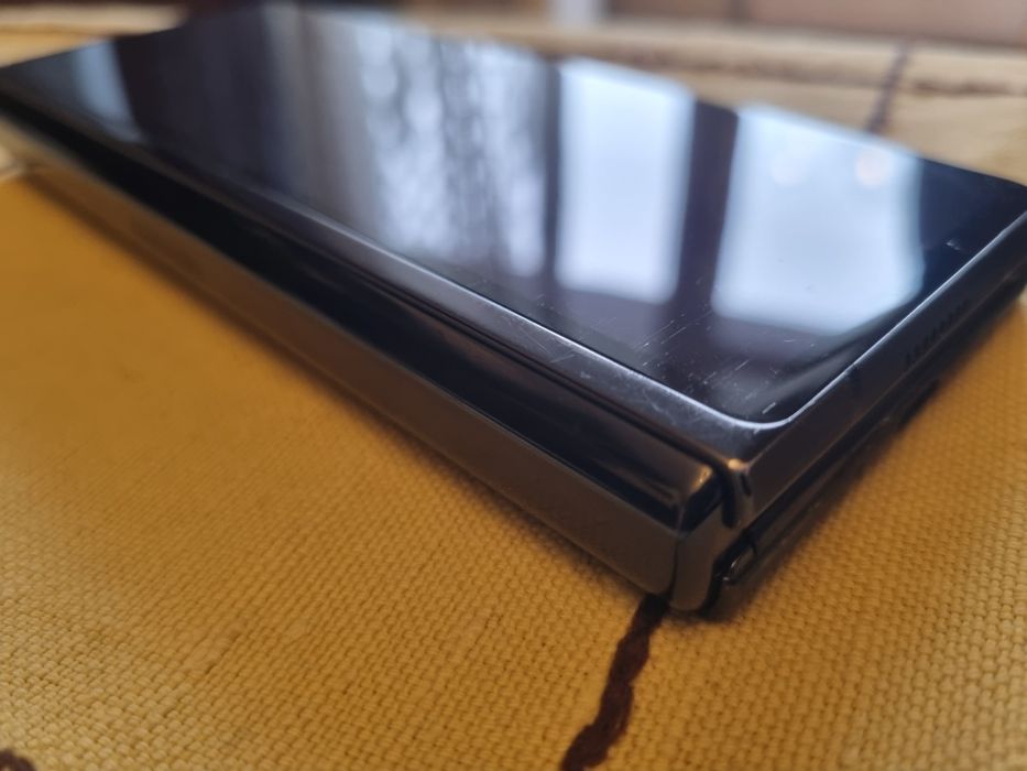 Samsung Galaxy Z Fold 2