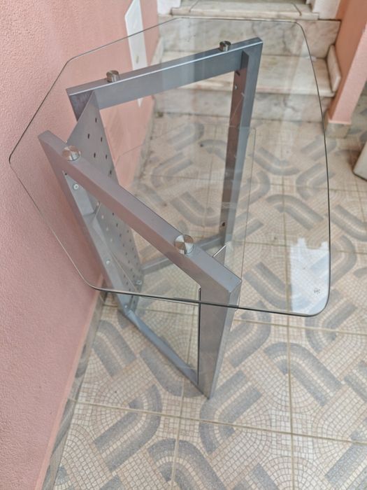Estante de vidro para televisão