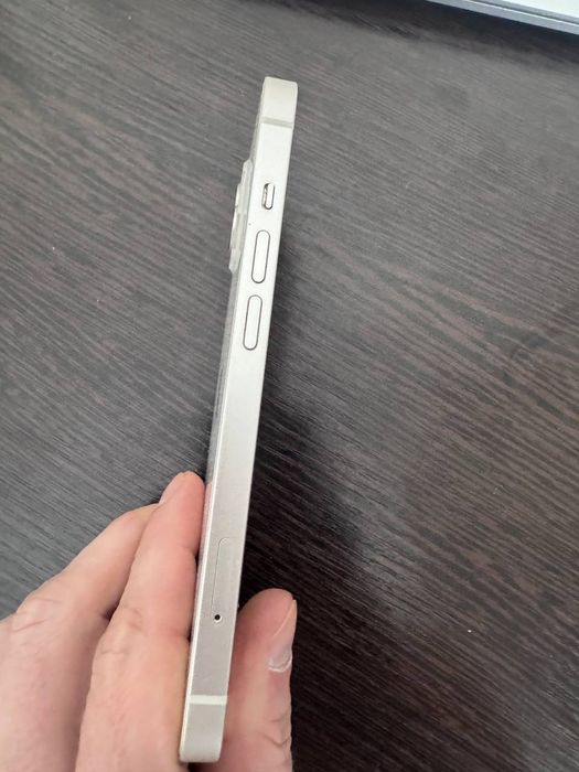 iPhone 13 вживане без ремонту