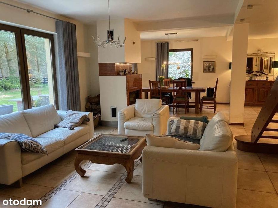 dom pod lasem, dodatkowa sypialnia na parterze