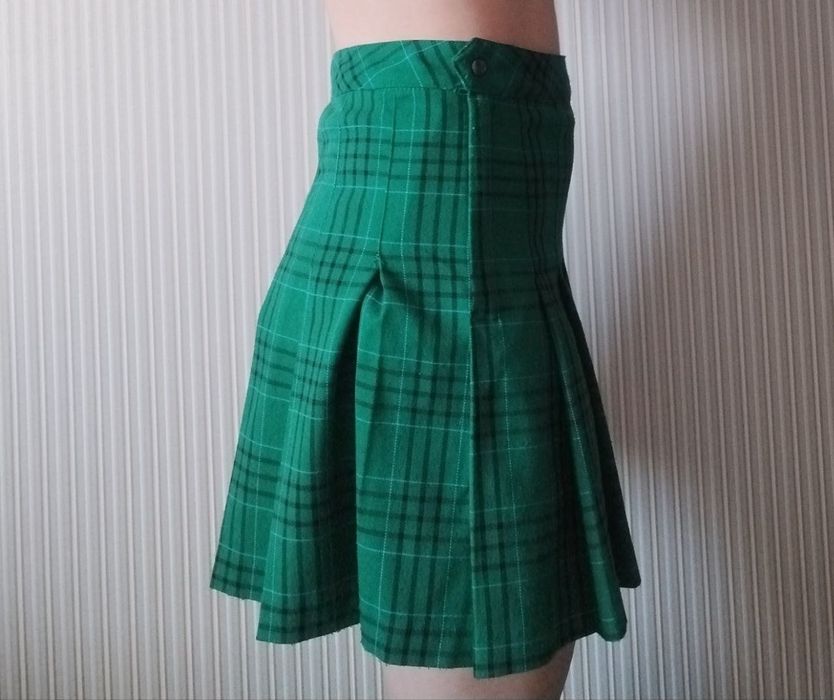 Спідниця зелена в клітинку