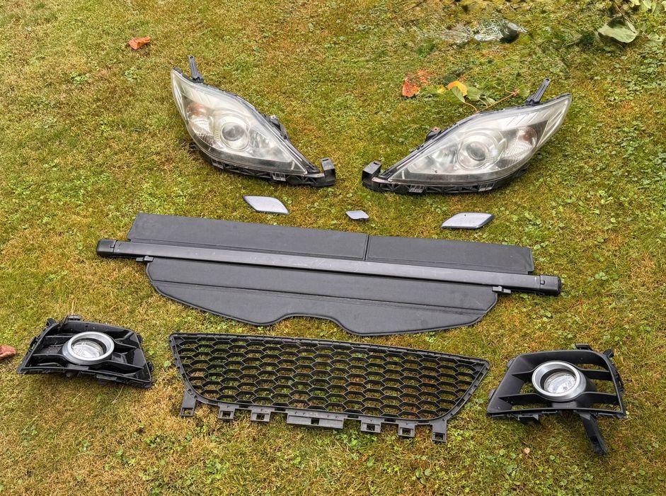 Mazda 5 CR 2008/2010r Lift xenon ksenon lampa przód Lewa lub prawa Reflektor przedni Europa stan b.ladny , spryskiwacze halogeny kratka zderzaka , nadkole Chlapacz ślizg zderzaka lampy grill belka zderzak maska itp