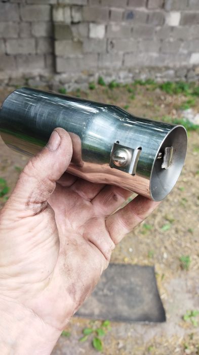 Насадка на глушитель авто