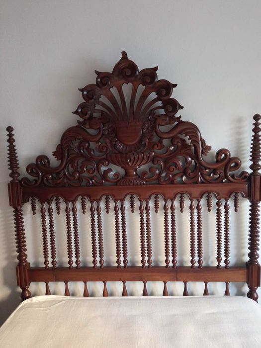 Solid Wood Bed64737959509122123