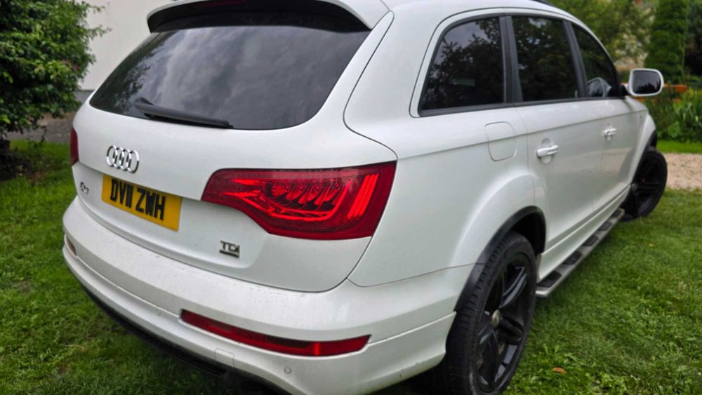 Audi Q7 S-Line Quattro 2011 | 3.0 TDI | Anglik | 7 osobowy