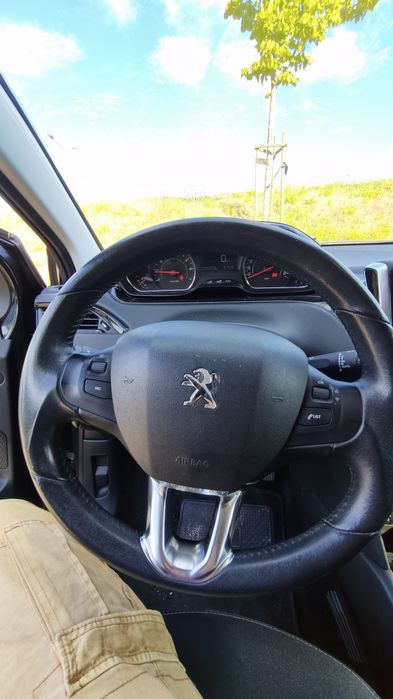 Peugeot 208 1.2 Active – 2014