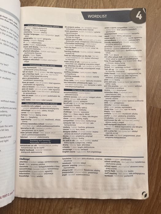 Podręcznik i ćwiczenia Password Reset A2+/B1