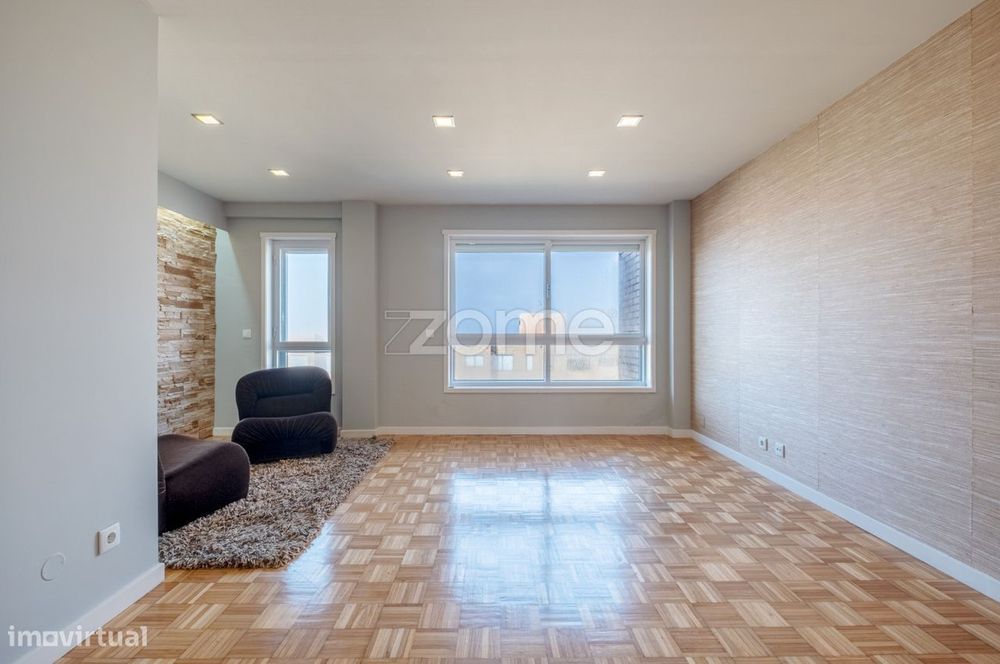 Apartamento T3 renovado em Pedrouços, Maia — Pedrouços, Porto