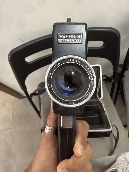 Camera de filmar yashica