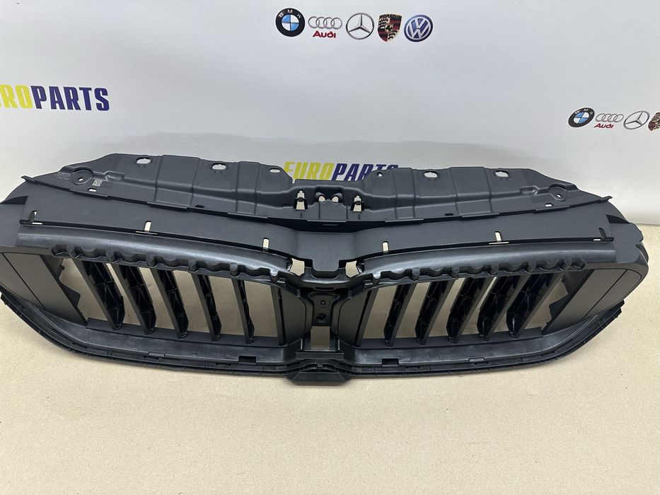 BMW G30 G31 LCI Жалюзи Оригинал Новые Рестайлинг Жалюзі