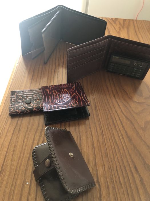 Carteiras e porta moedas em pele