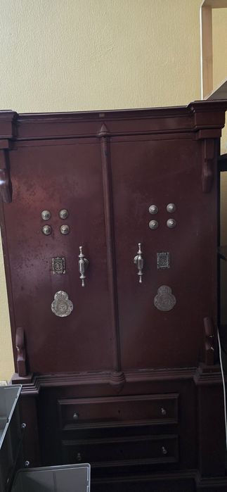 Cofre blindado com duas portas