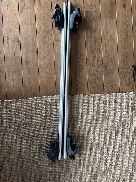 Bagażnik na narty, relingi