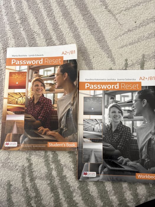 Podręcznik i zeszyt ćwiczeń do języka angielskiego A2+/B1 Password re.