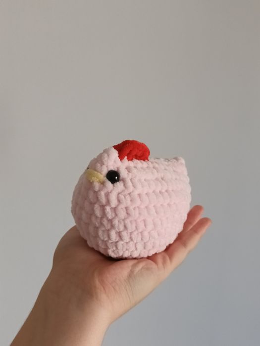 Peluches galinhas em crochê - várias cores