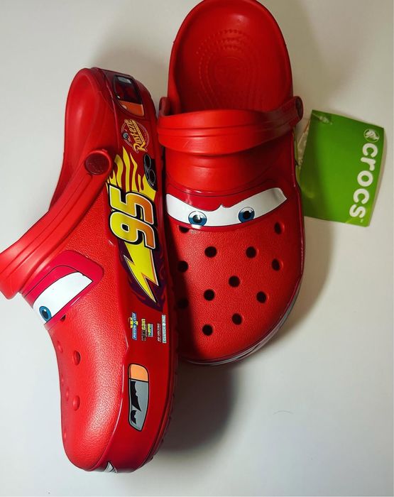 кроксы маквин, crocs mcqueen