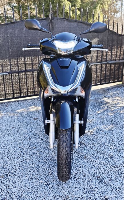 Skuter Honda SH 125cc 2018r 9 tys.km! FULL LED  Keyless Wtrysk 4T!