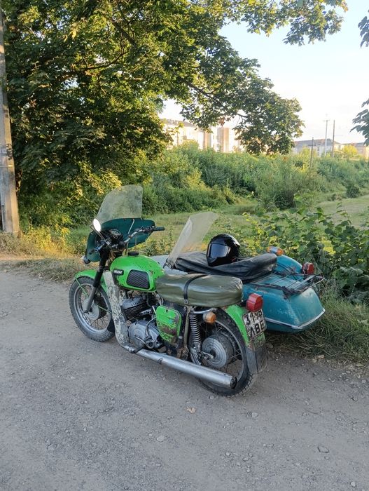 Їж юпітер 4 з документами