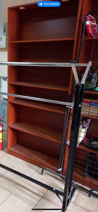 Стеллаж  выставочный, витрины для магазинов