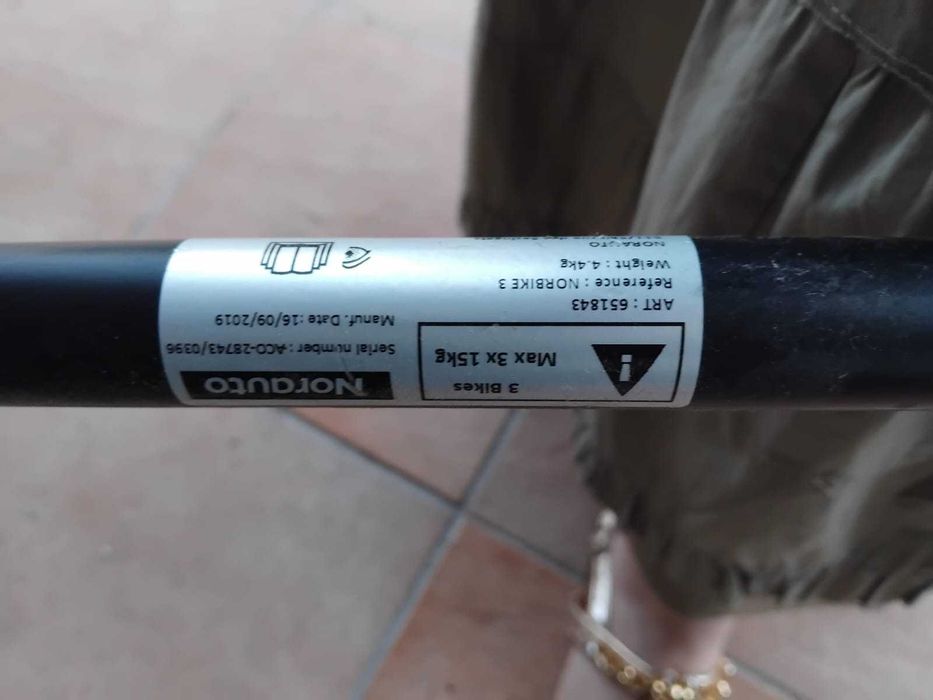 Suporte de bicicletas de bagageira suspenso NORAUTO para 3 bicicletas