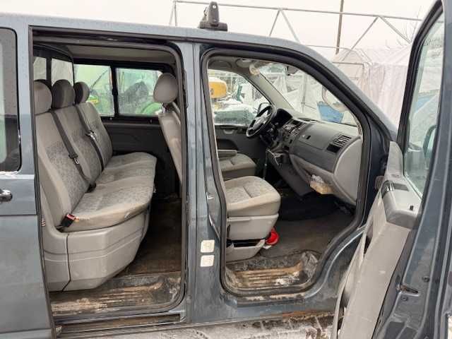 VW T5 2,5Tdi, brygadówka , hak, relingi