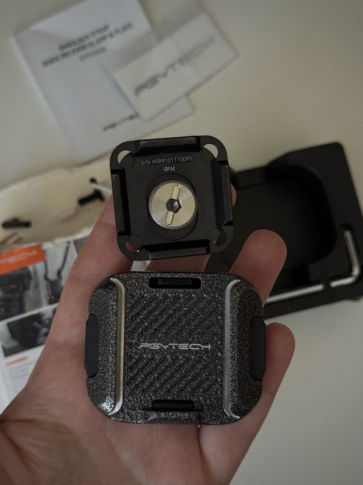 Кріплення для ременя фотоапарата PGYTECH Shoulder Strap Quick Release Clamp & Plate